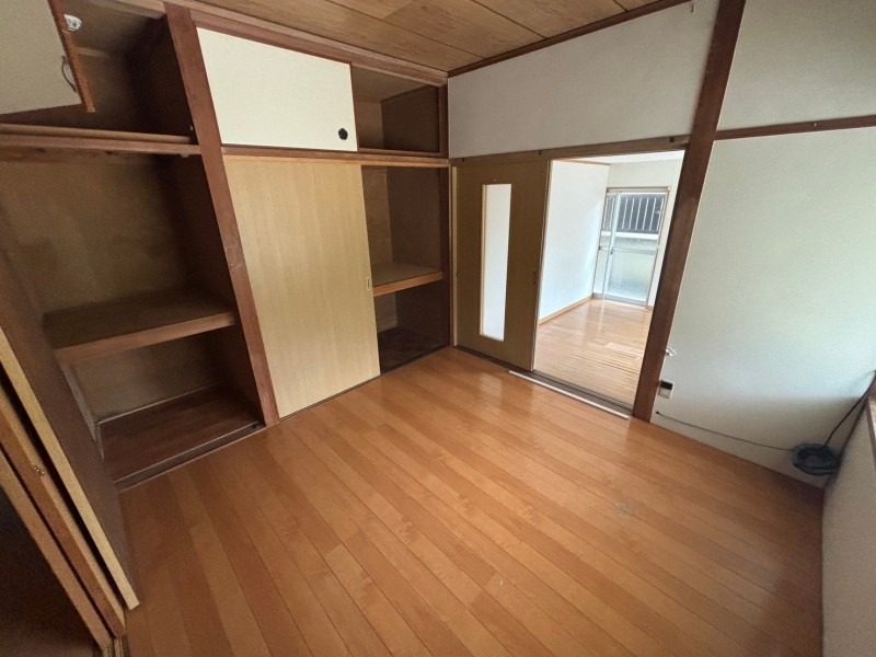 長江2階建住宅・7DK・680万円 - 日向市大字財光寺字長江 | 売買物件